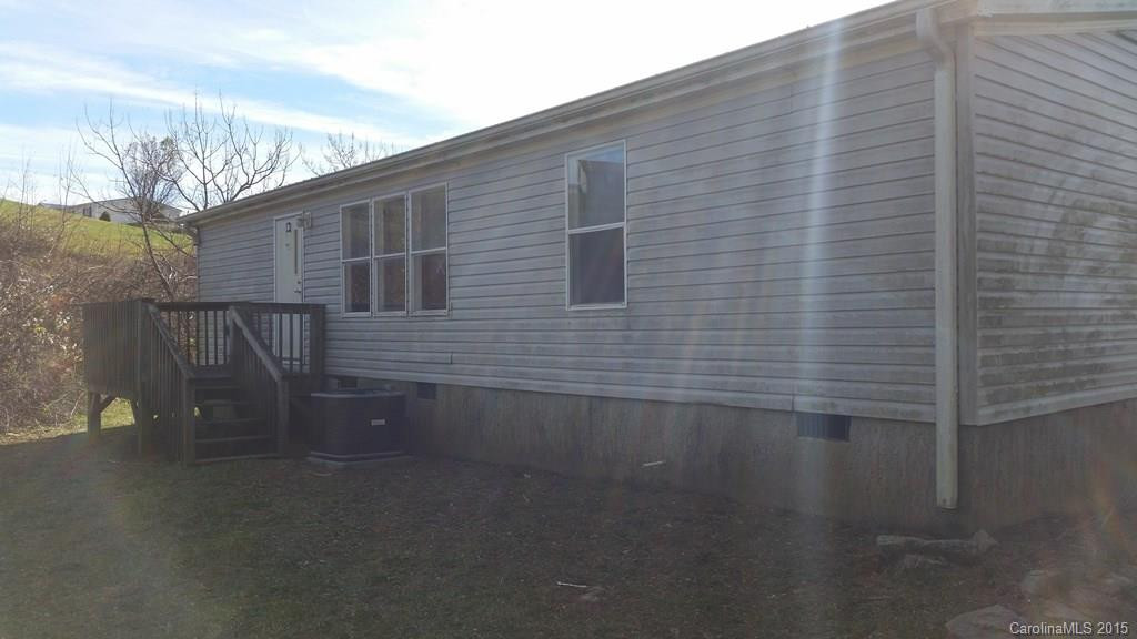 455 Summer Road - Photo 2