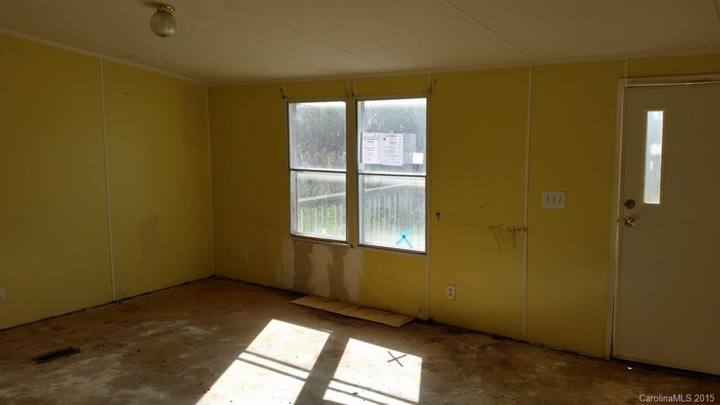 455 Summer Road - Photo 4