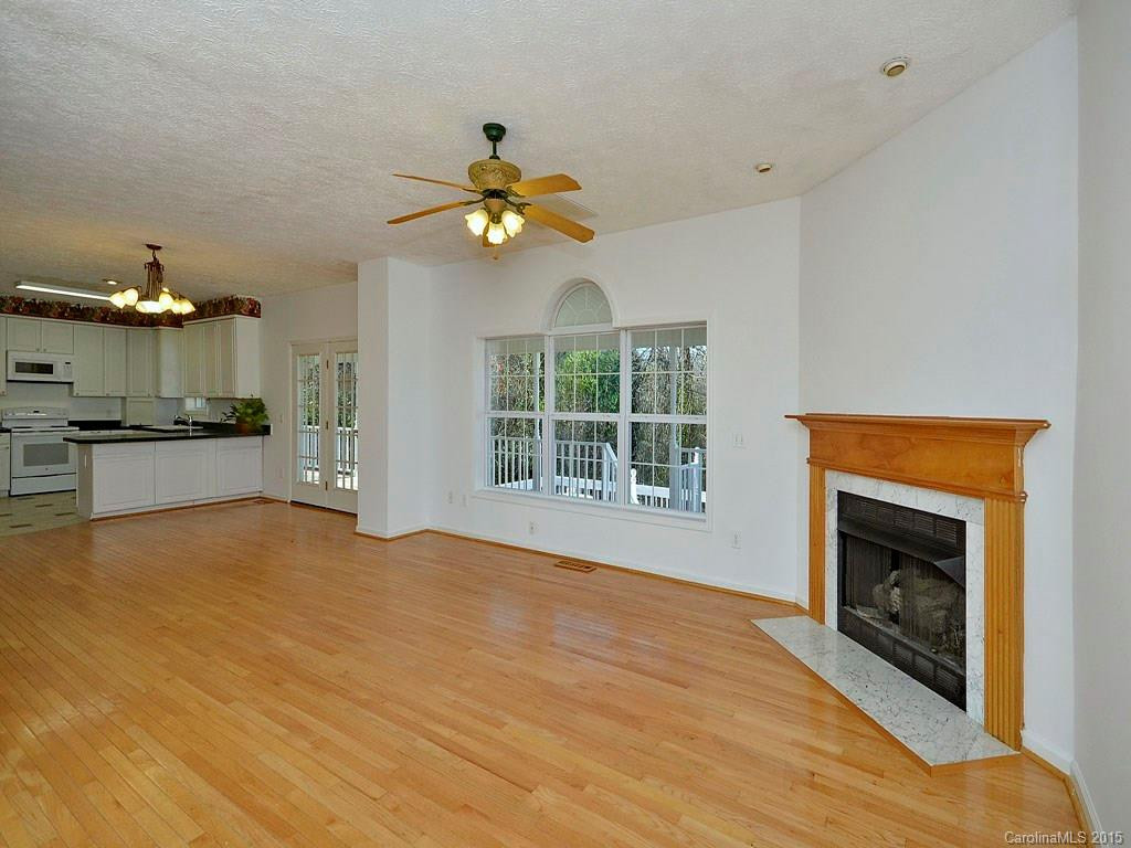 206 Adams Hill Road - Photo 3