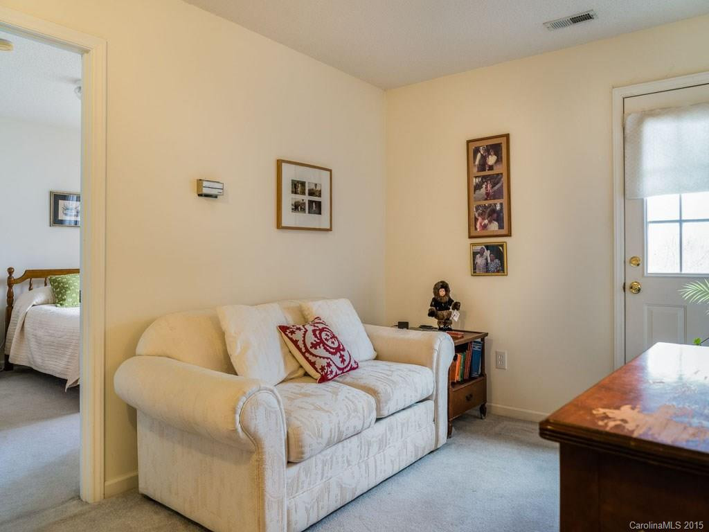 973 Moss Road - Photo 12