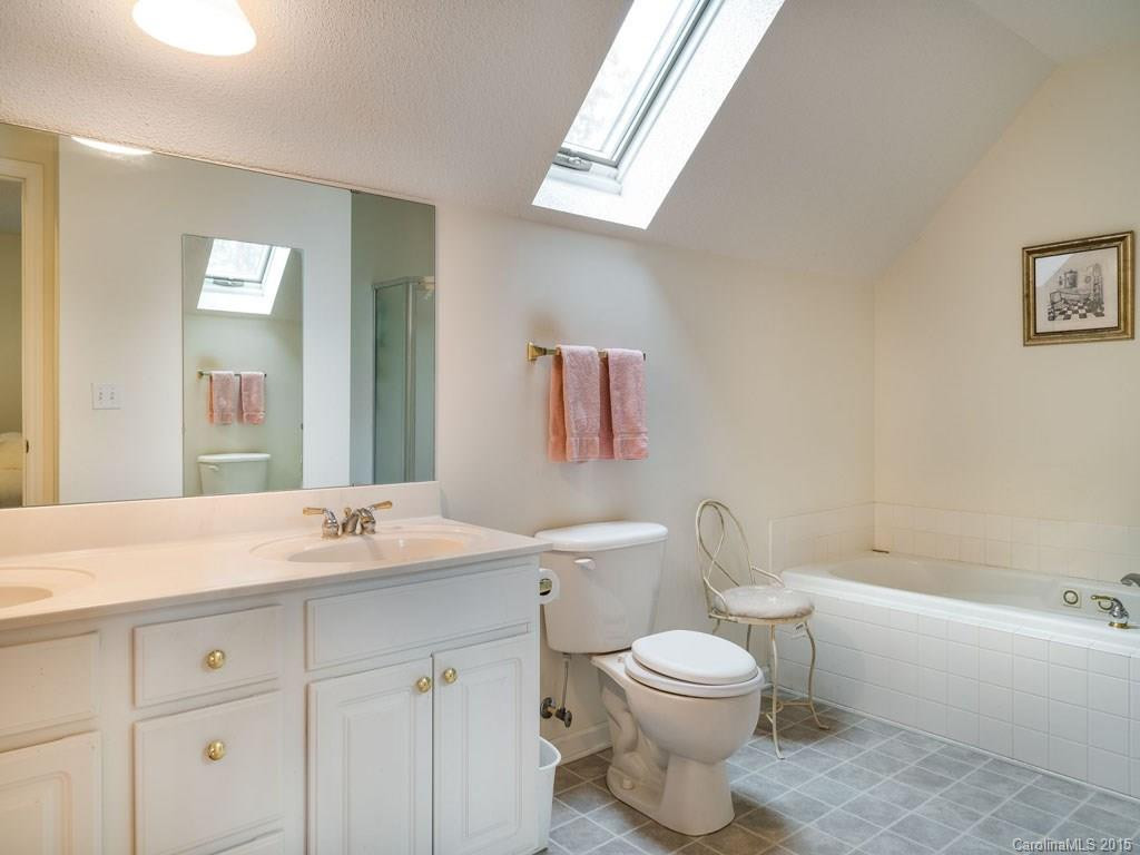 973 Moss Road - Photo 13