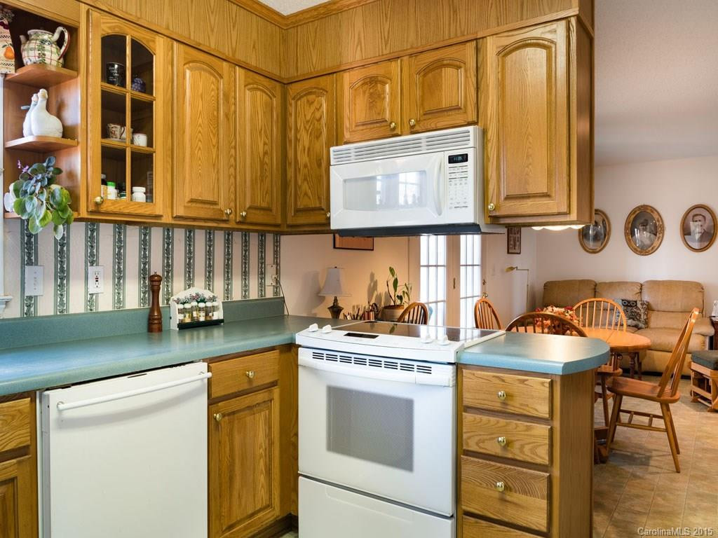 973 Moss Road - Photo 8
