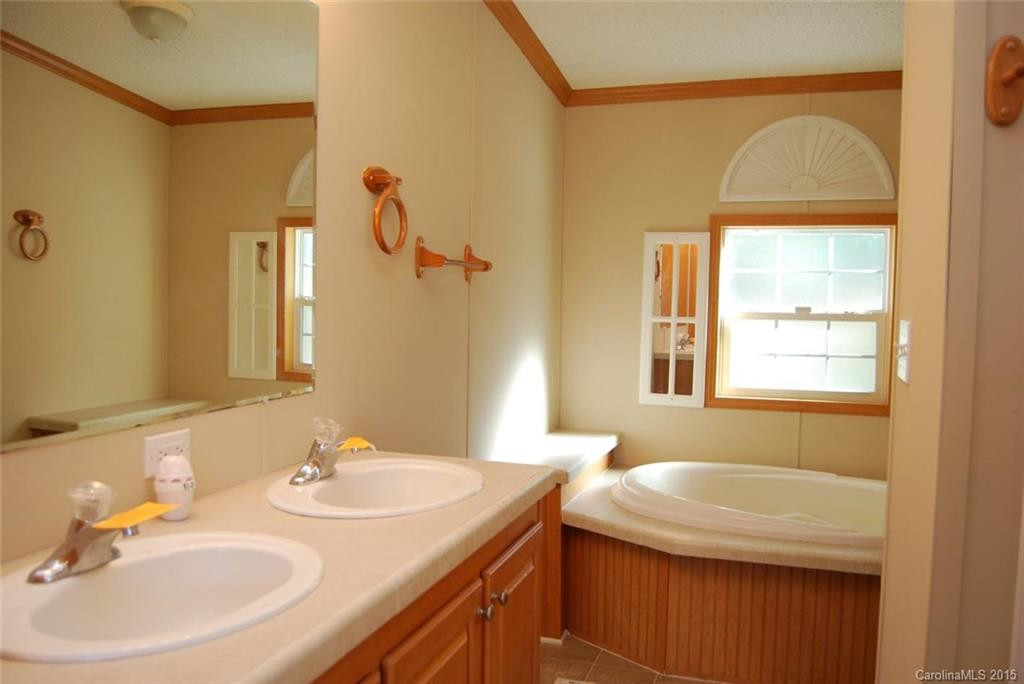 142 Josiah Lane - Photo 10