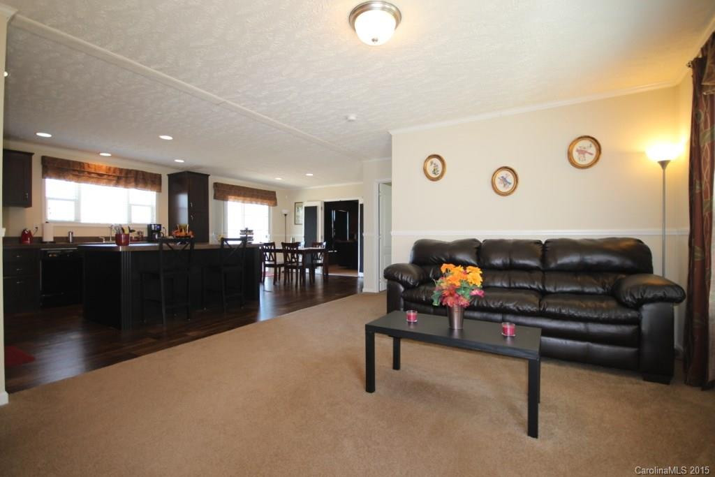 37 Green Valley Road - Photo 3