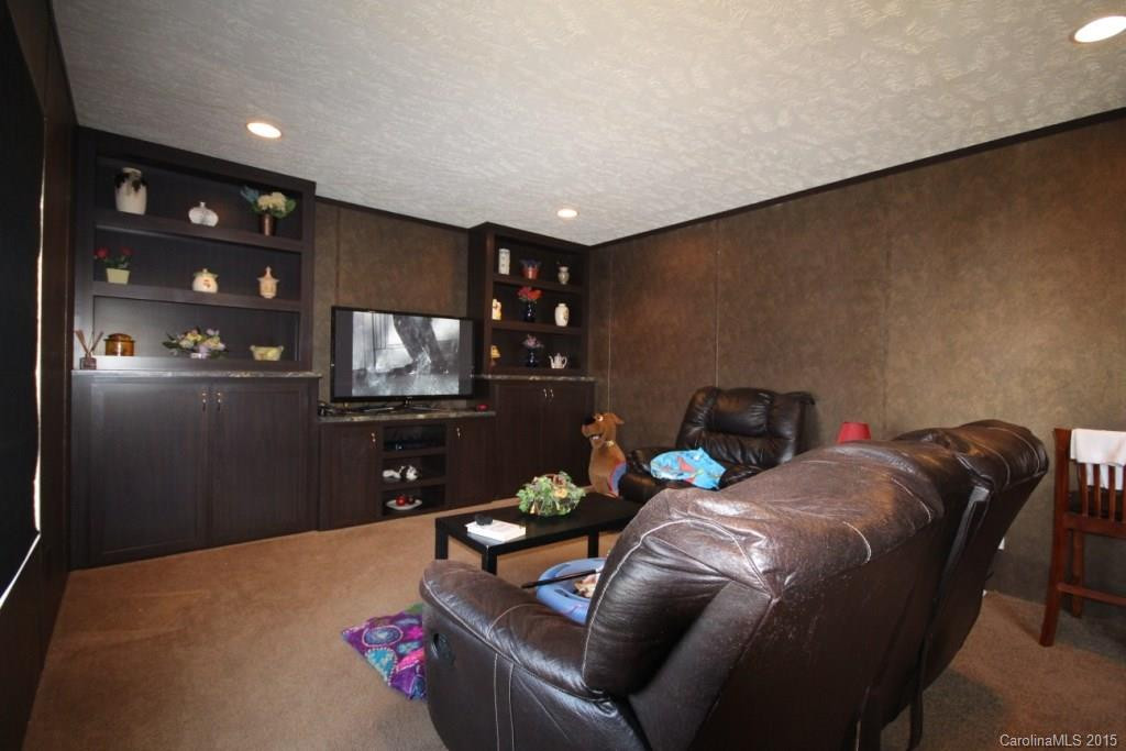 37 Green Valley Road - Photo 8