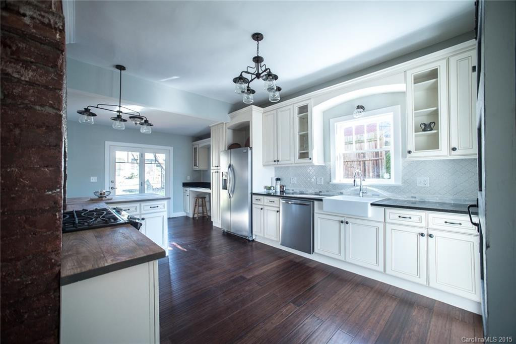 207 Hillside Street - Photo 11