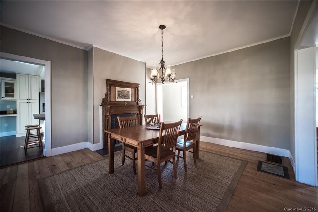 207 Hillside Street - Photo 9
