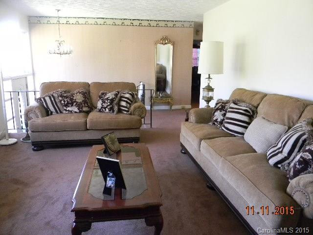 53 Beechwood Road #11 - Photo 2