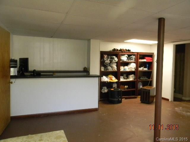 53 Beechwood Road #11 - Photo 8