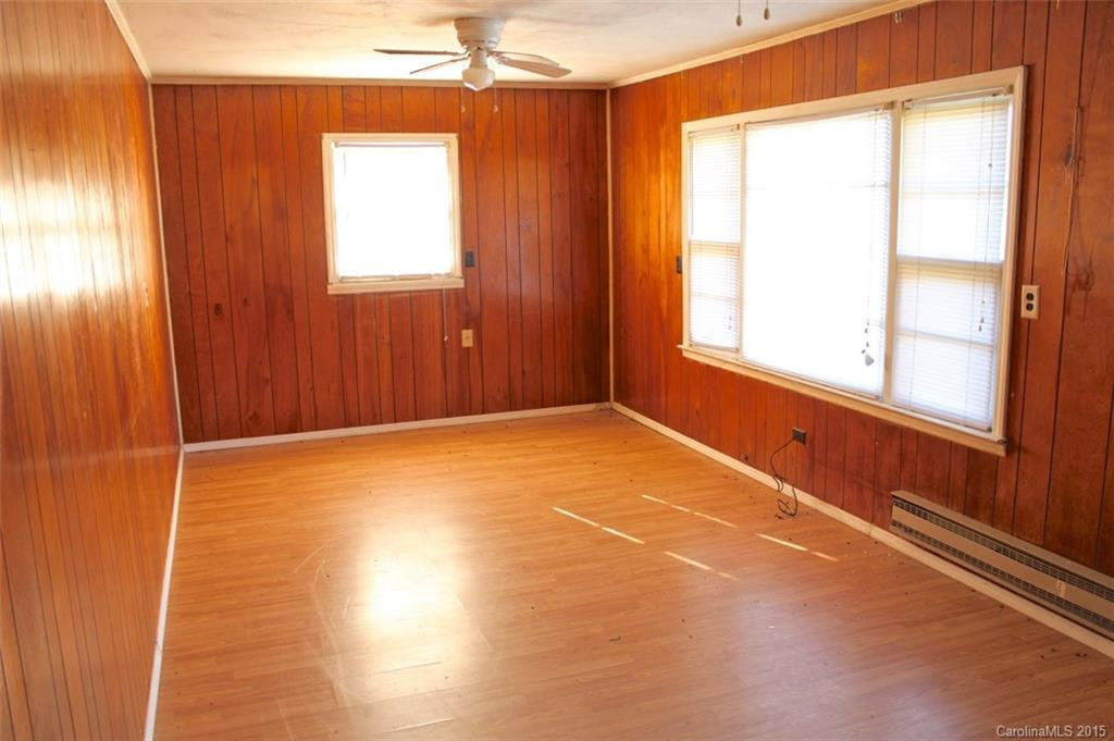131 Greenfield Drive - Photo 5