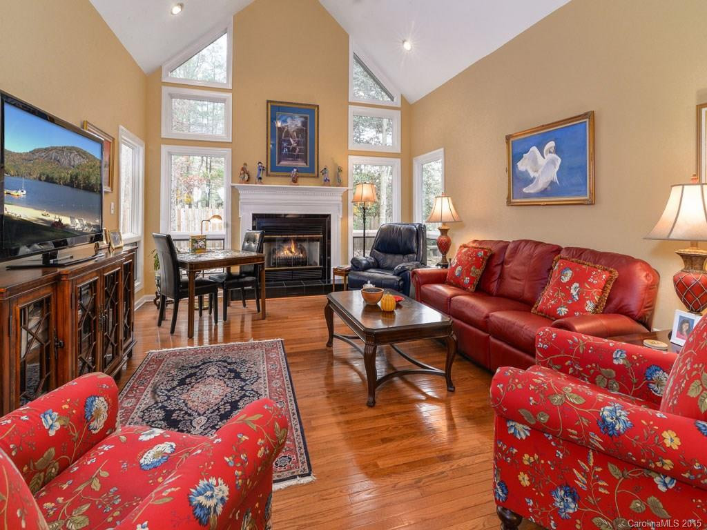 406 Conifer Court - Photo 6