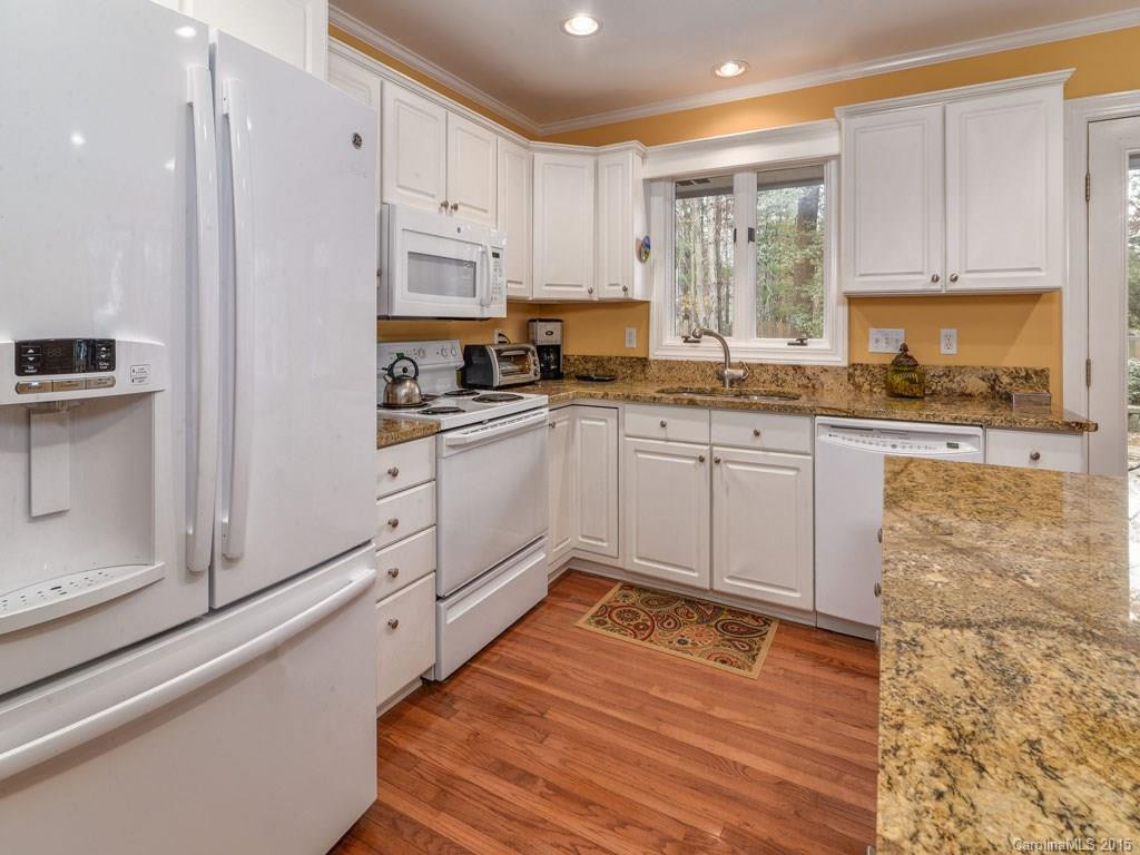 406 Conifer Court - Photo 8