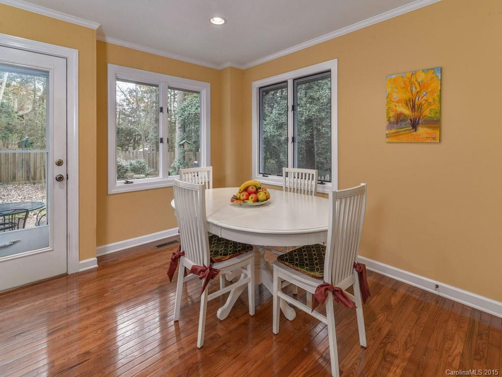 406 Conifer Court - Photo 9