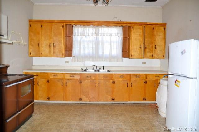136 Sixth Street - Photo 11