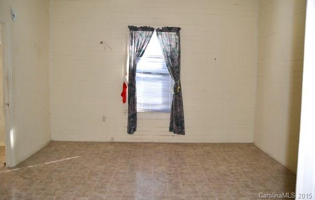 136 Sixth Street - Photo 4