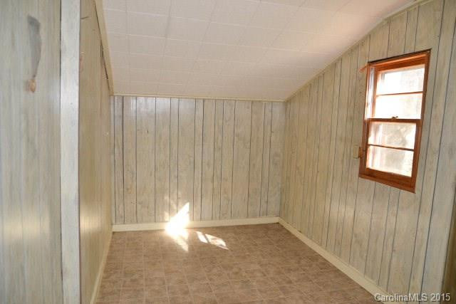 136 Sixth Street - Photo 5