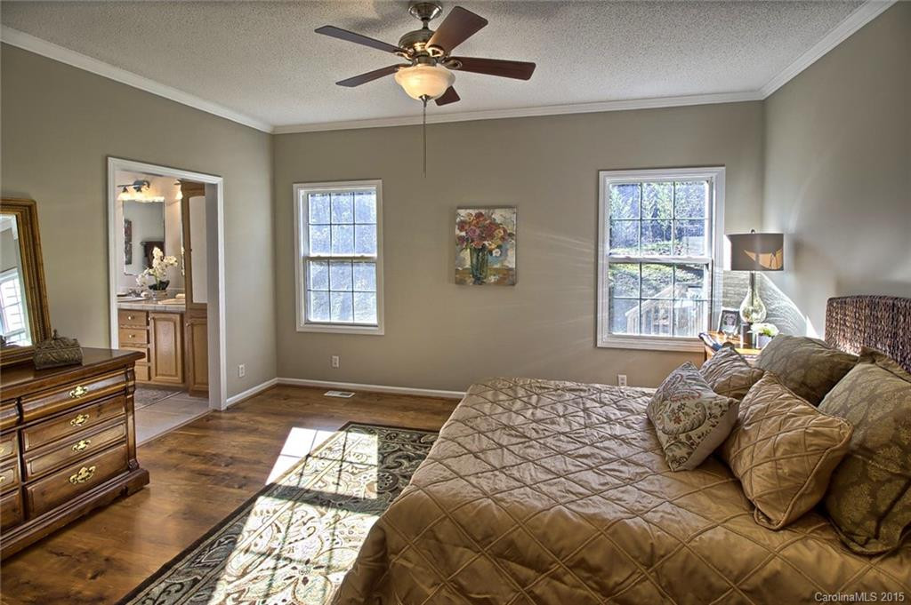 18 McCredie Court - Photo 16