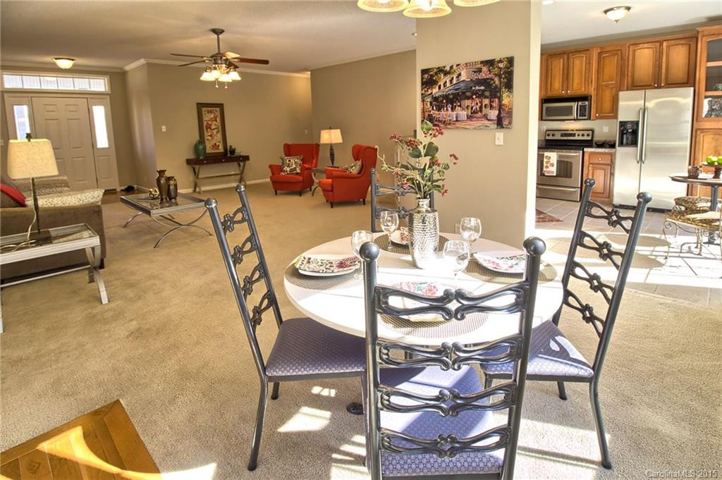 18 McCredie Court - Photo 8