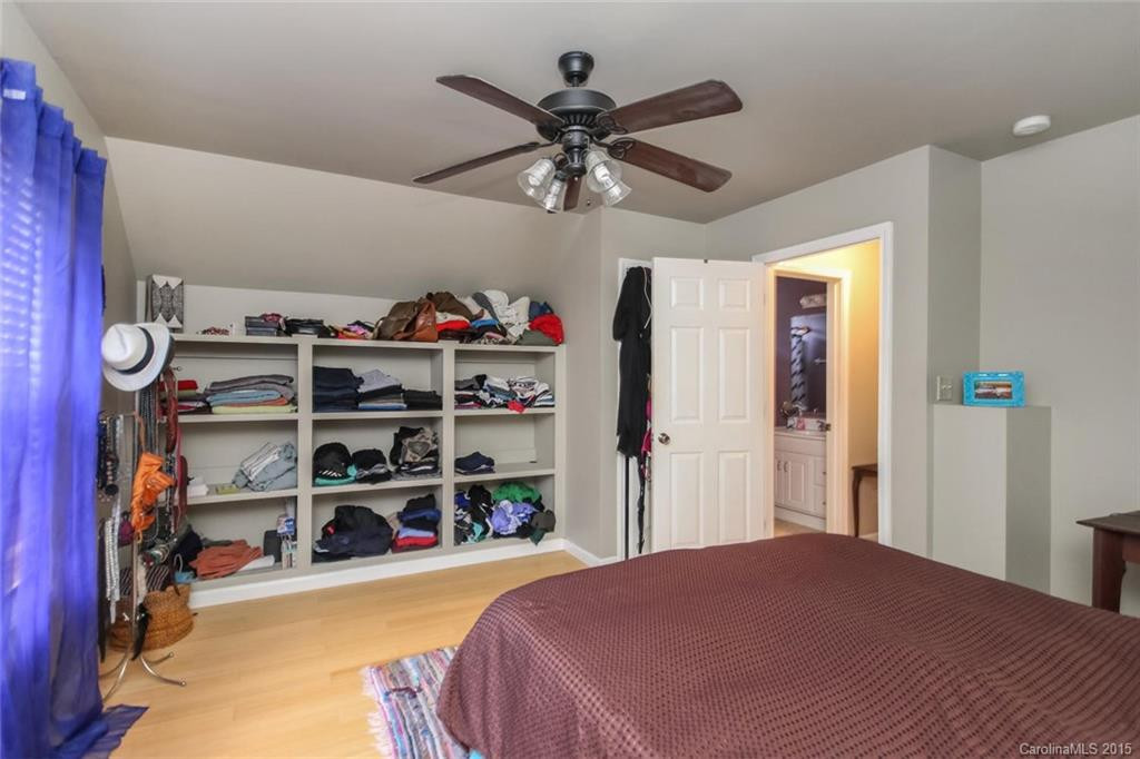 92 Haywood Road - Photo 9