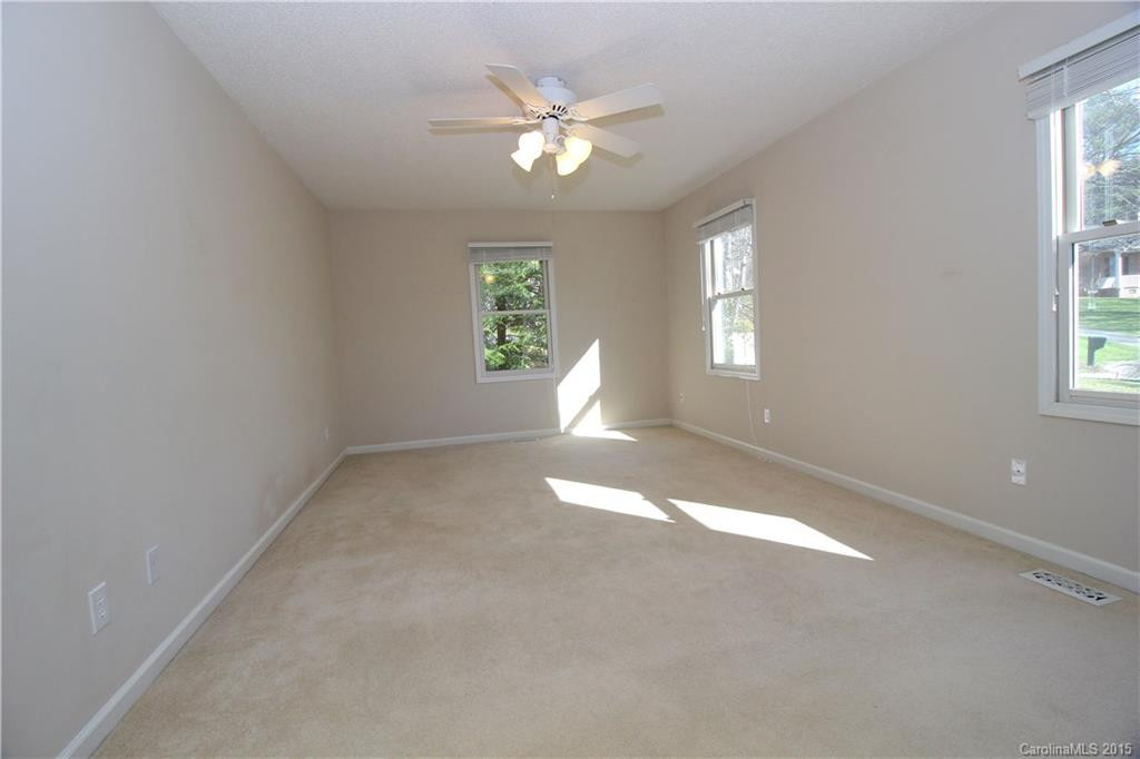 87 Eastmoor Drive - Photo 11