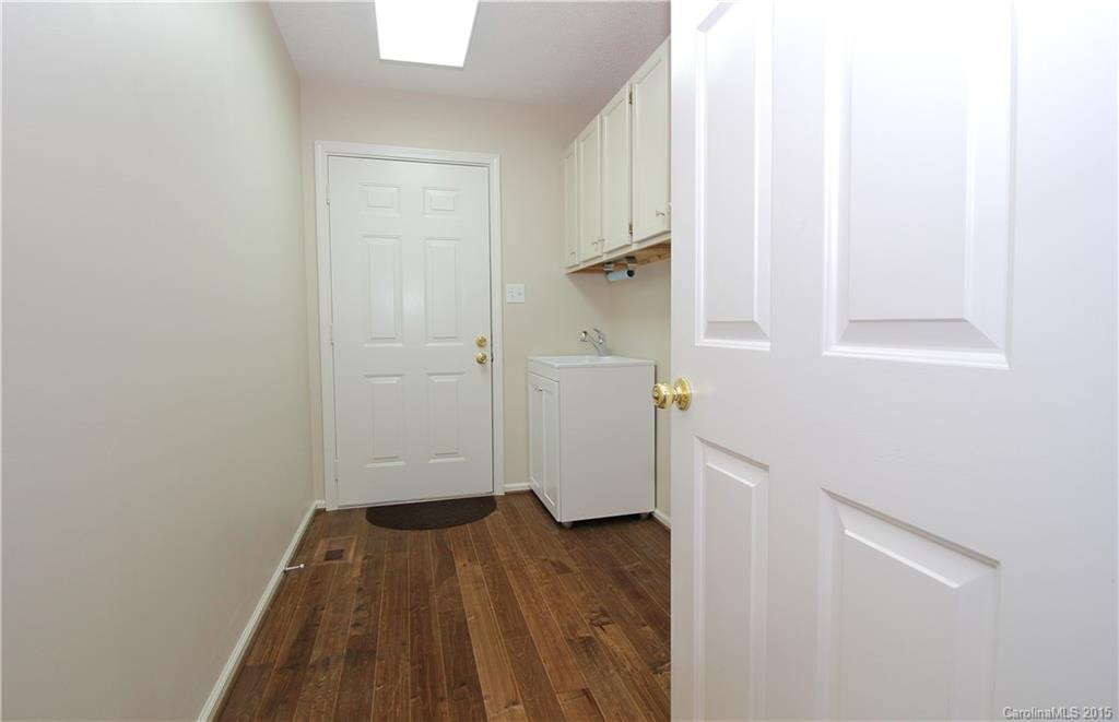 87 Eastmoor Drive - Photo 17