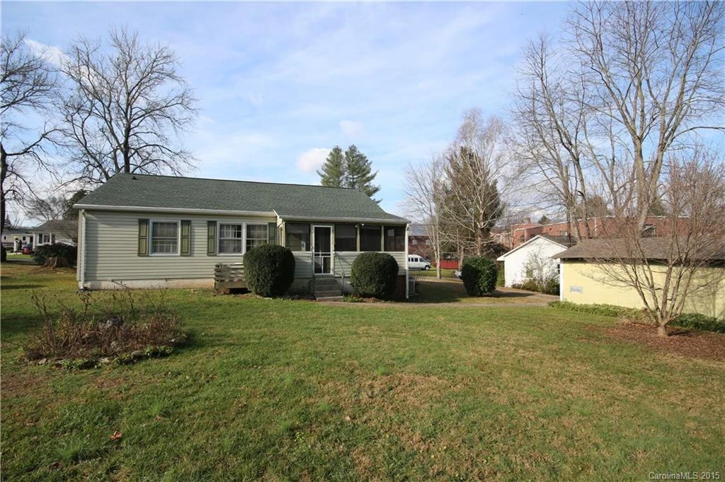 48 Stratford Avenue