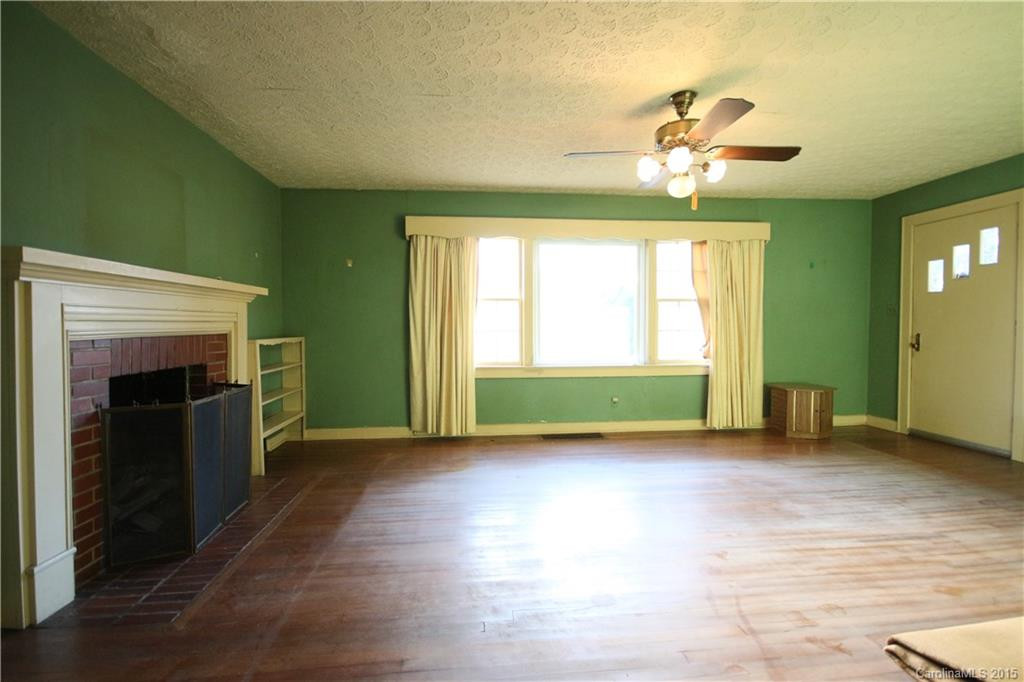 48 Stratford Avenue - Photo 2