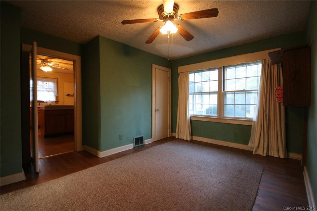 48 Stratford Avenue - Photo 5
