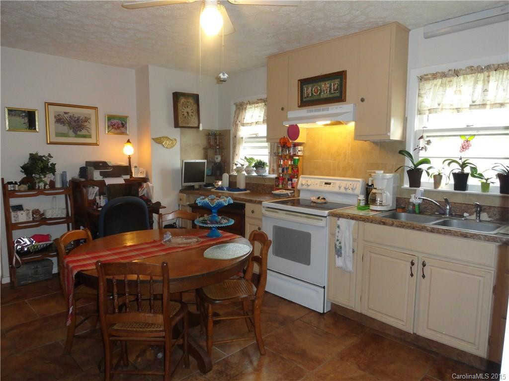 834 Oak Street - Photo 8