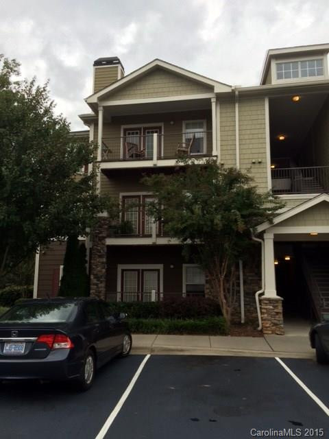 700 Vista Lake Drive #202
