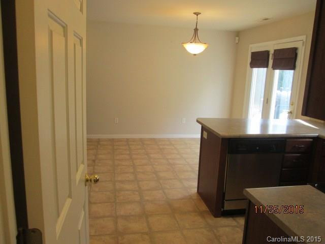 35 Birkshire Way #13 - Photo 7