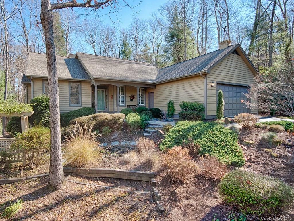 112 Greenleaf Drive