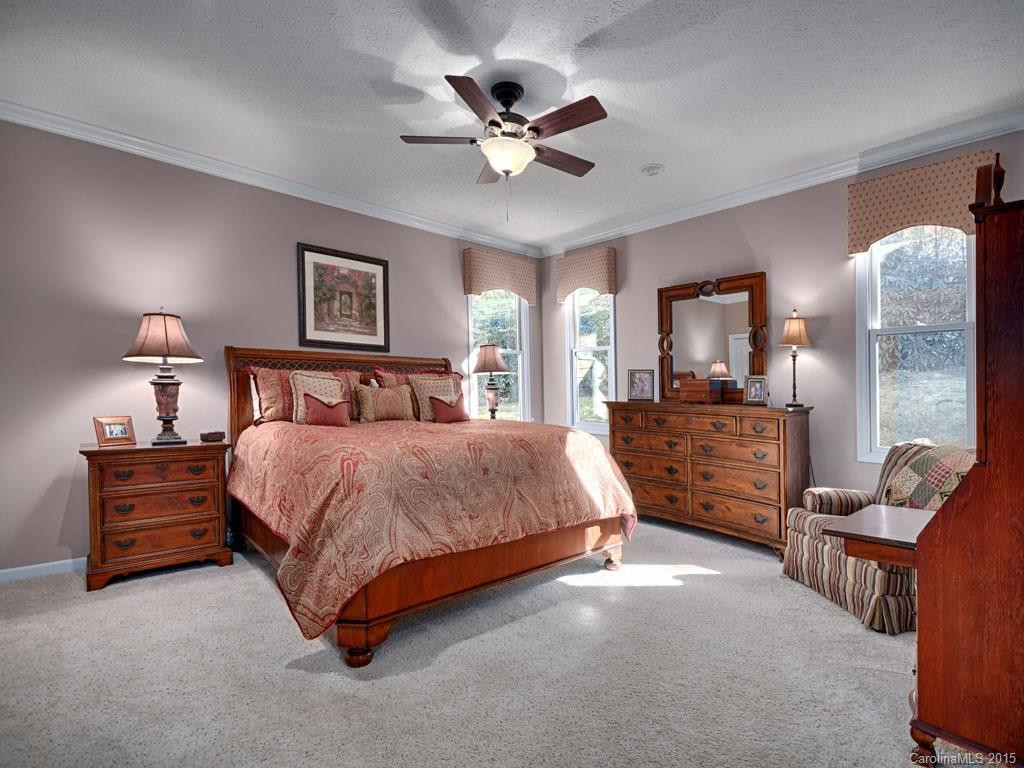 112 Greenleaf Drive - Photo 17