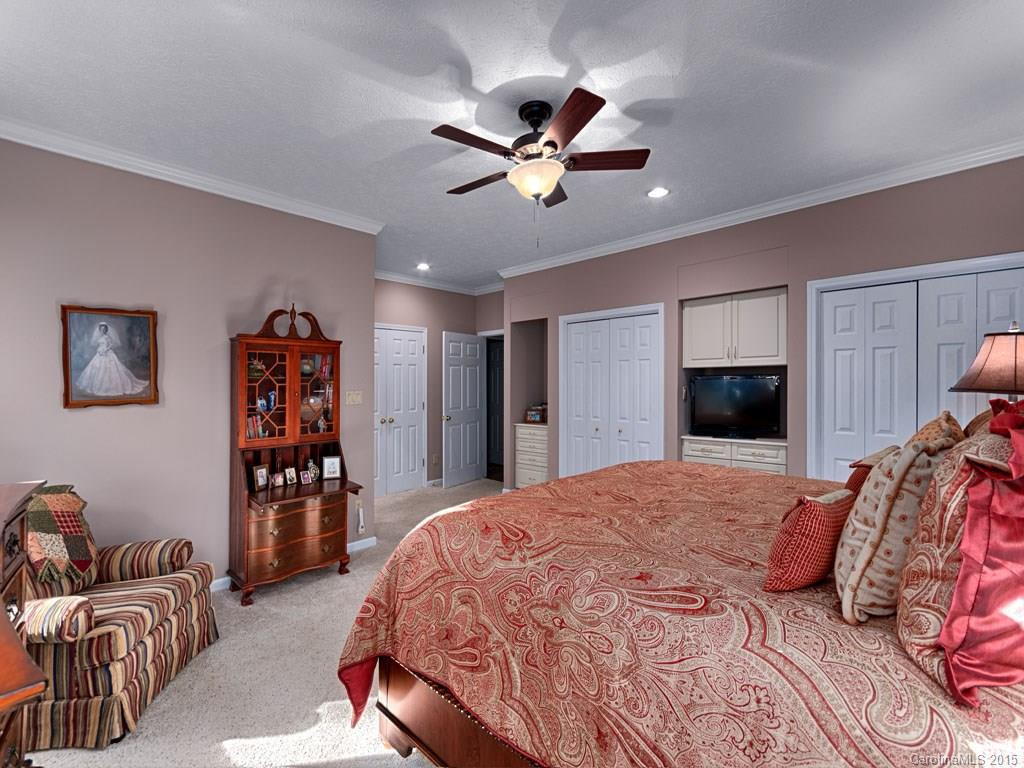 112 Greenleaf Drive - Photo 18