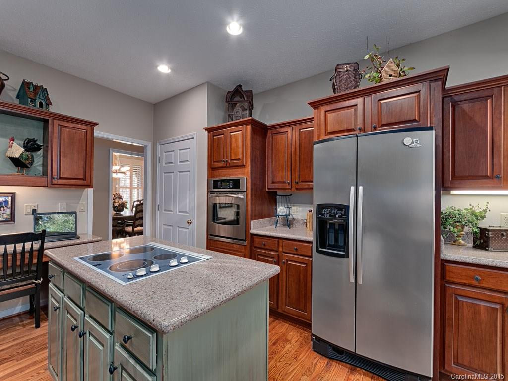 112 Greenleaf Drive - Photo 10