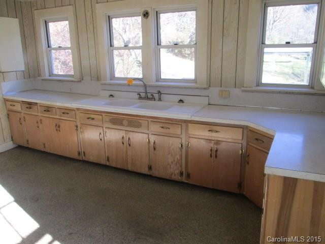 1700 Queentown Road - Photo 13