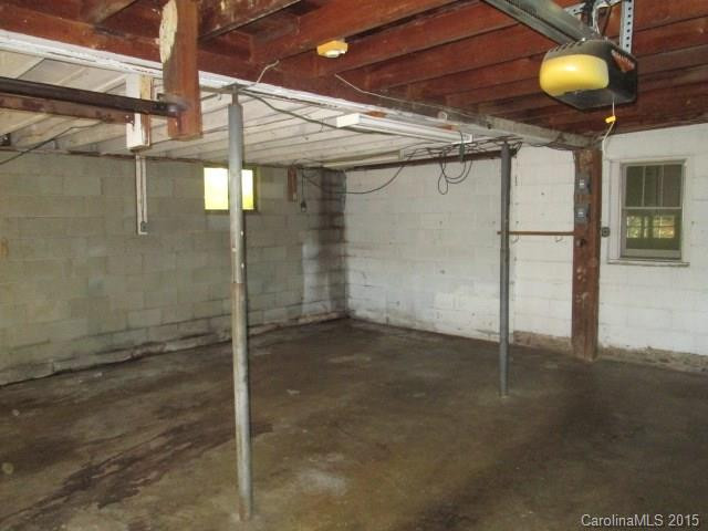 1700 Queentown Road - Photo 18