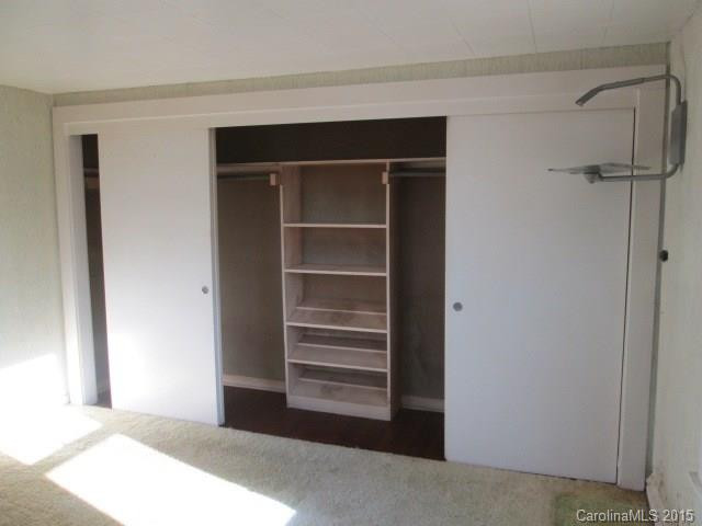 1700 Queentown Road - Photo 8
