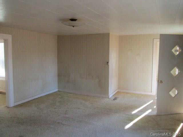 1700 Queentown Road - Photo 10