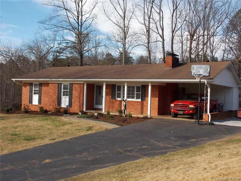 750 Forest Hill Drive