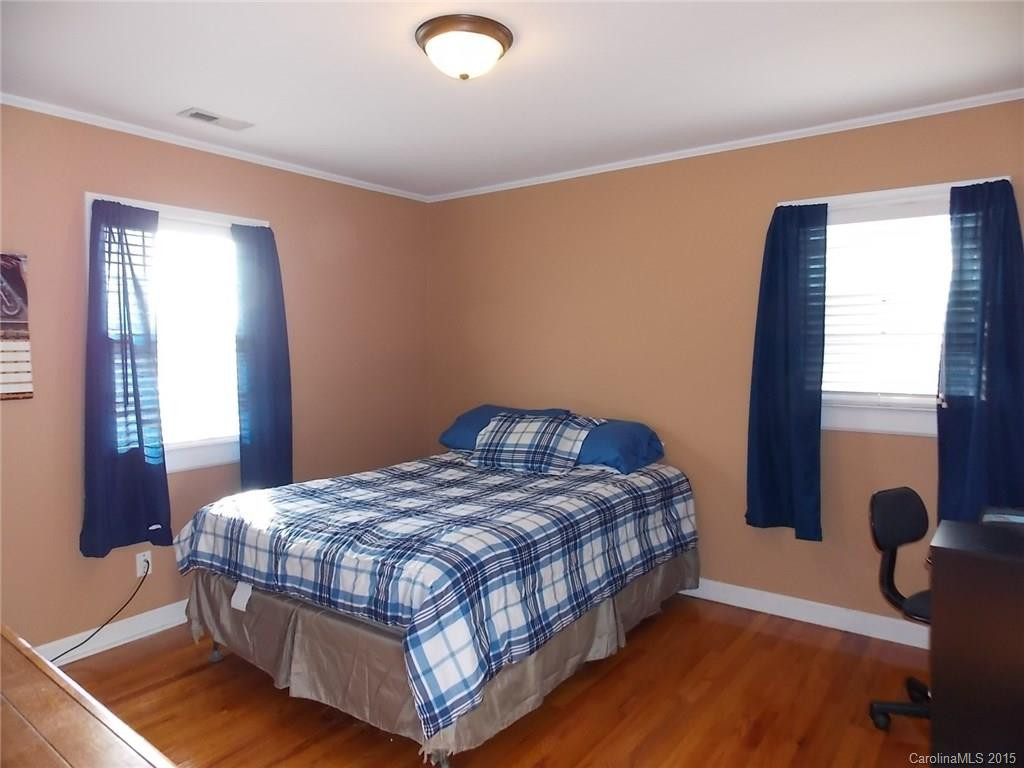 750 Forest Hill Drive - Photo 11