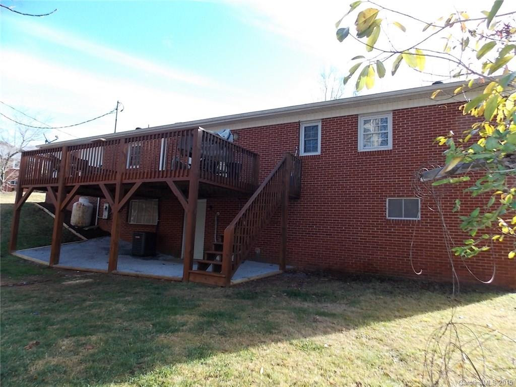 750 Forest Hill Drive - Photo 18