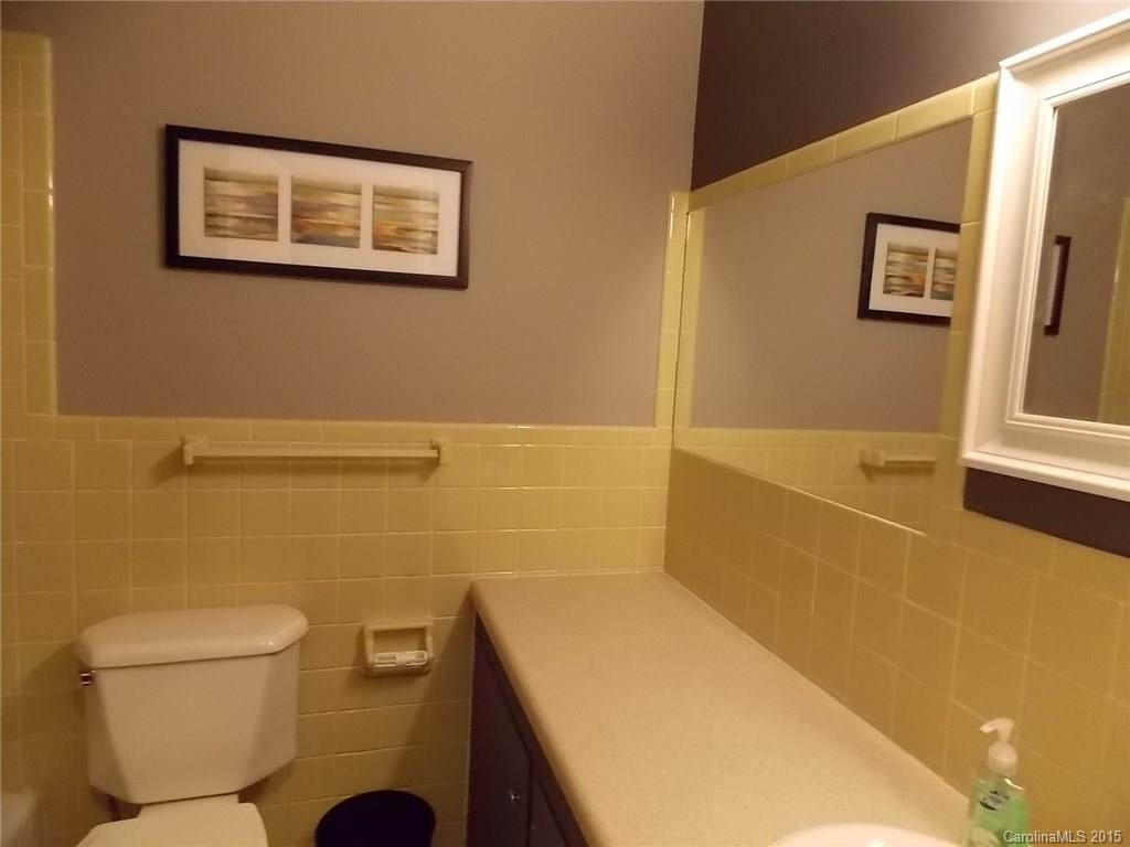 750 Forest Hill Drive - Photo 7