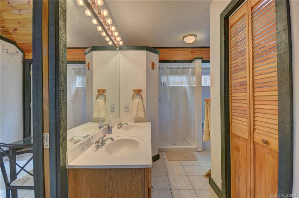 196 Friar Tuck Lane - Photo 7