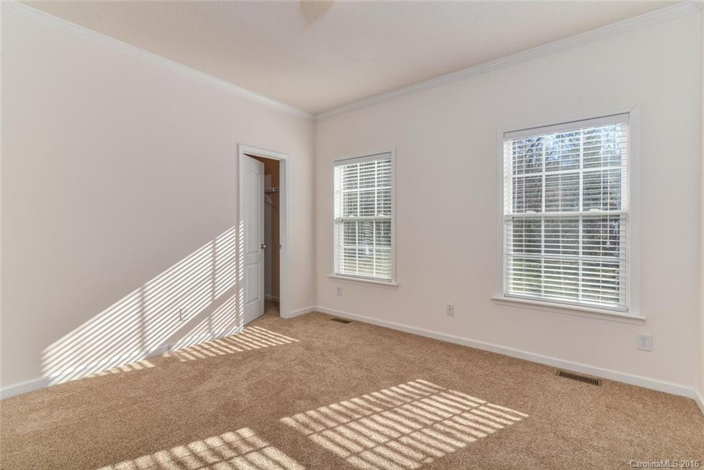 48 Hannah Drive - Photo 13