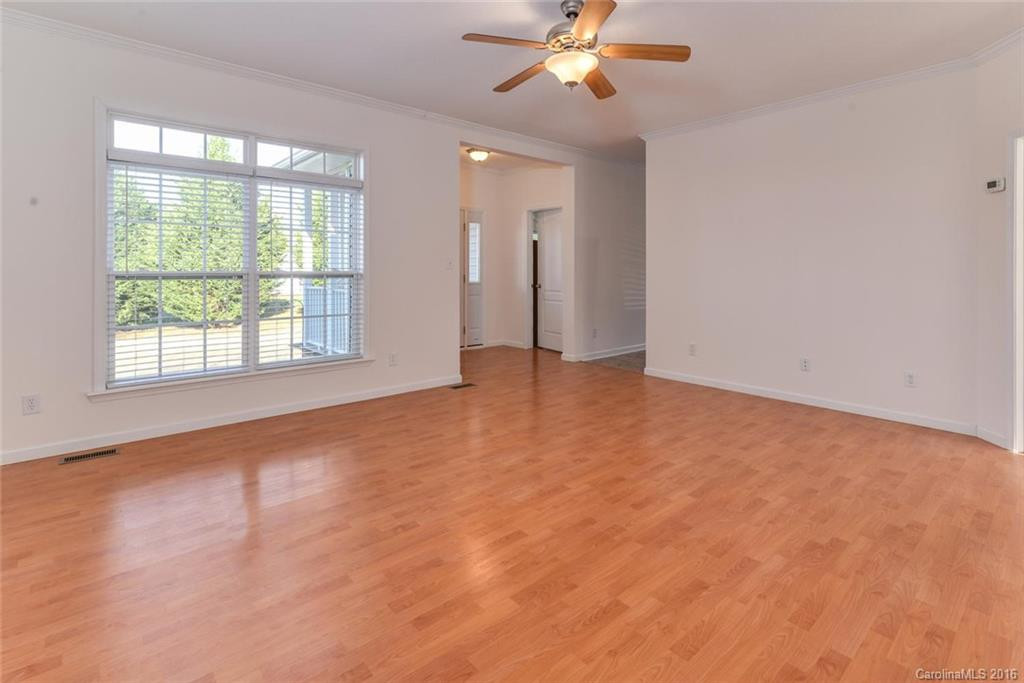 48 Hannah Drive - Photo 5