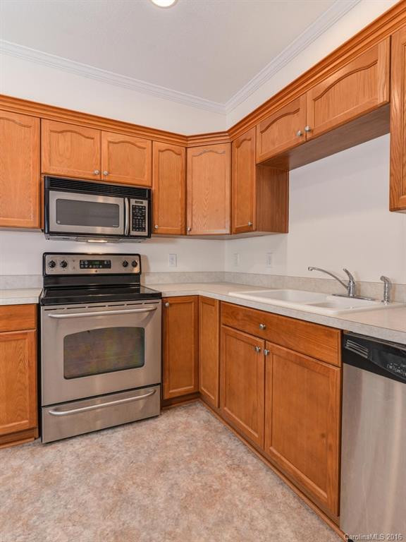 48 Hannah Drive - Photo 8