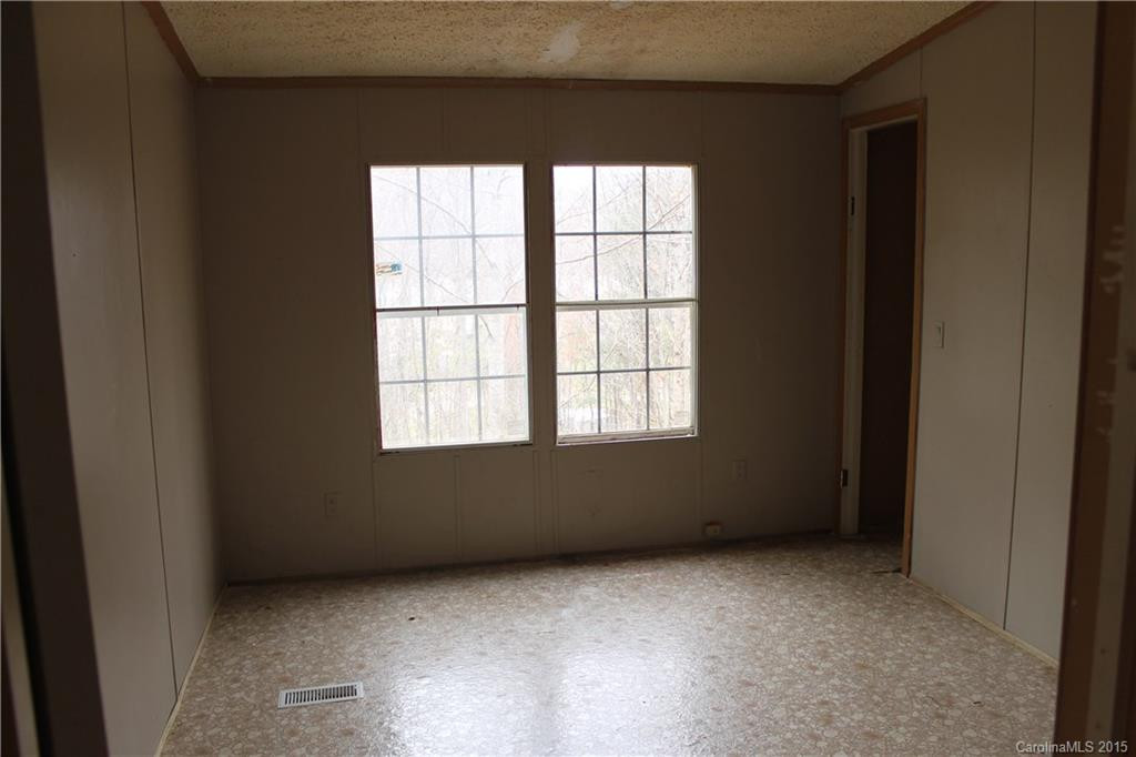 110 Estrine Drive - Photo 5