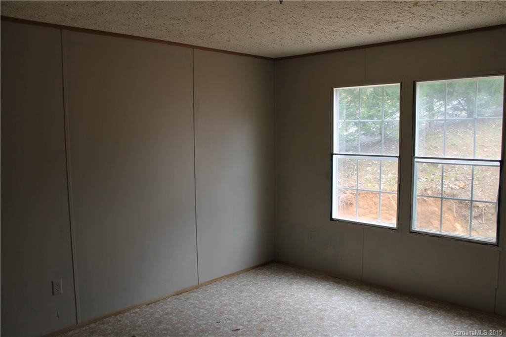 110 Estrine Drive - Photo 6