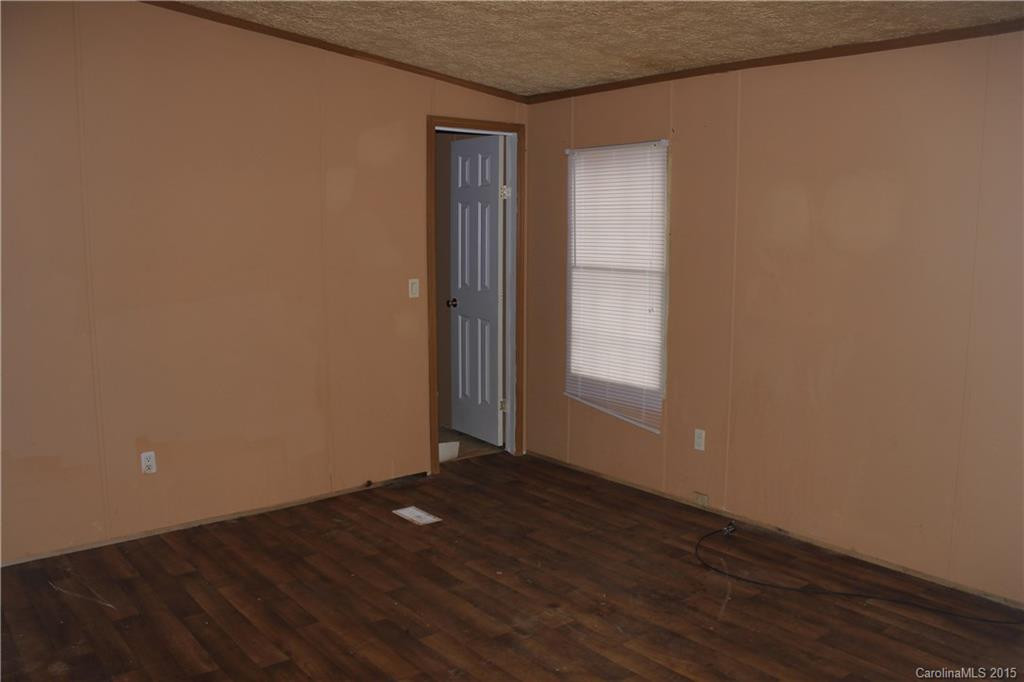 110 Estrine Drive - Photo 8